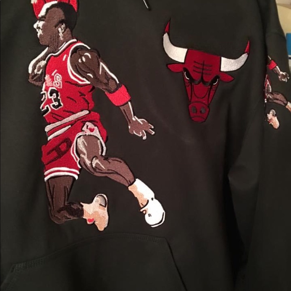 Clothes - Picture 10 of 16